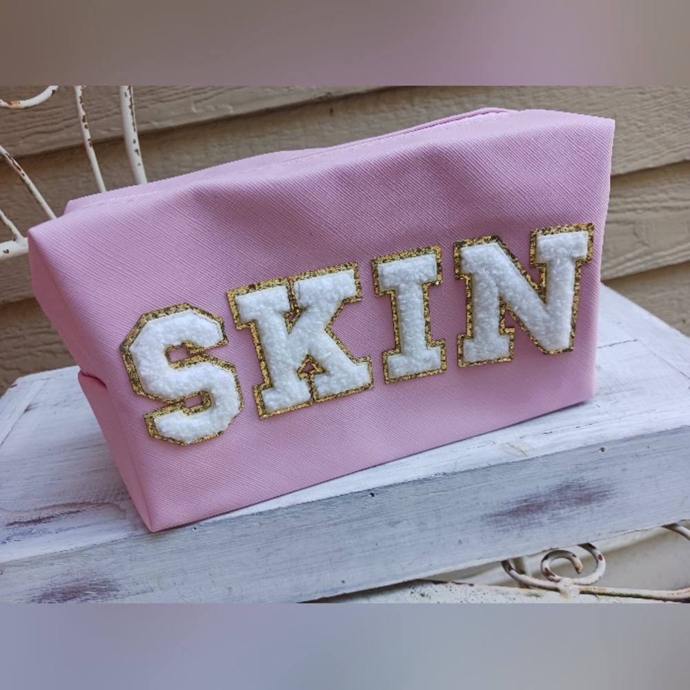 Cosmetic bag